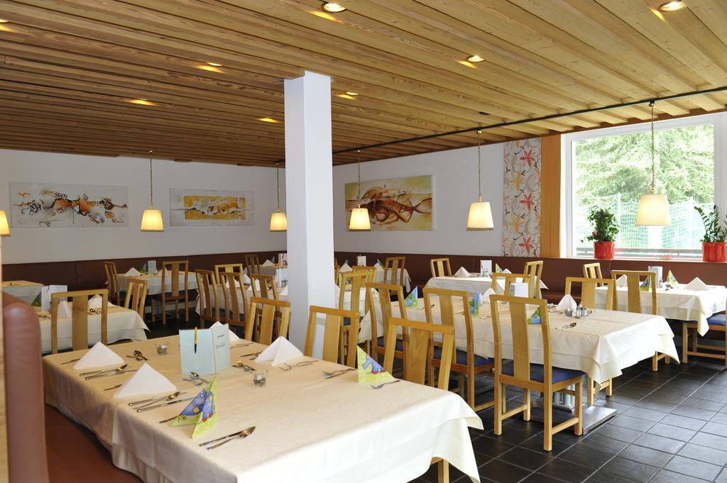 Kinder- Und Familienhotel Nockalm Innerkrems Exterior photo
